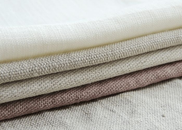 vải đũi là chất liệu rất phù hợp để may đồng phục mùa hè