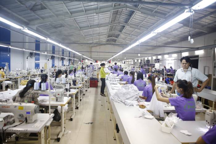 Xưởng may áo sơ mi nam Hải Anh hiện đại, quy mô lớn đảm bảo chất lượng sản phẩm