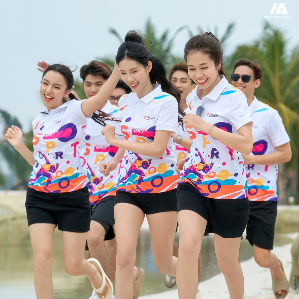 mẫu áo phông nhóm đi biển tiên phong bứt phá