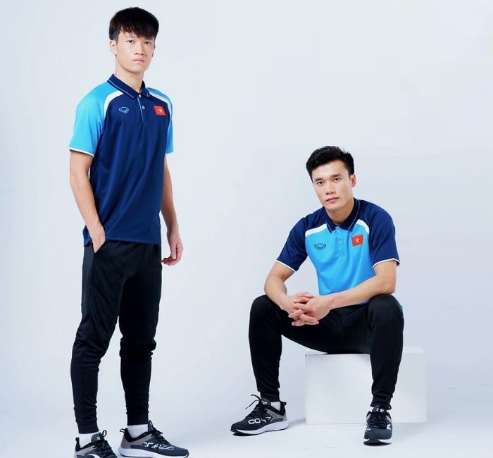 Mẫu áo đồng phục di chuyển các cầu thủ Việt Nam