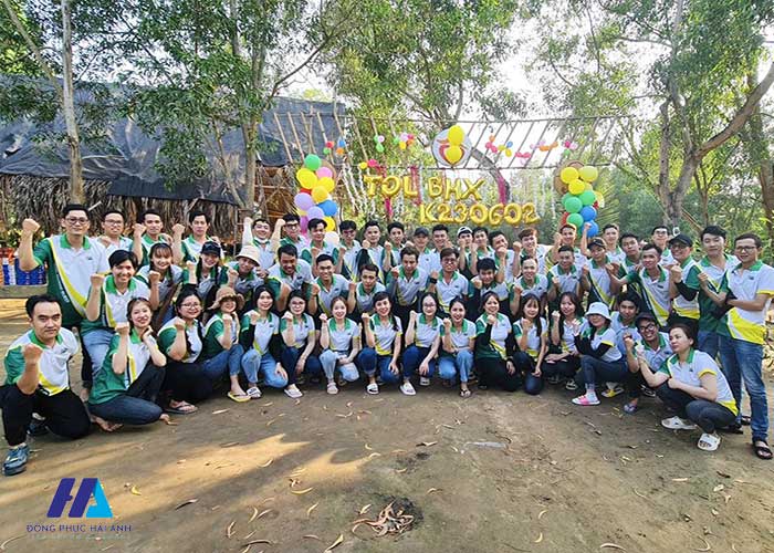 Đồng phục team building của thương hiệu Bách hóa xanh