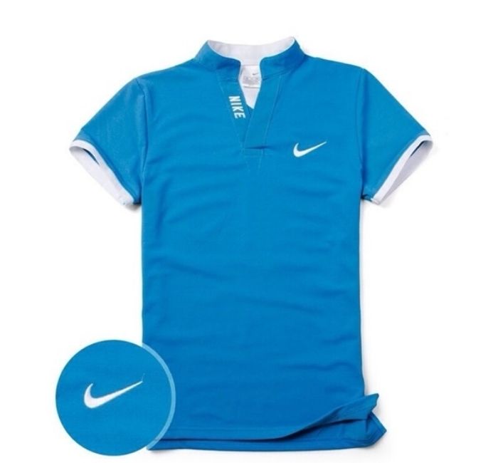 Mẫu áo phông xanh đồng phục hãng Nike