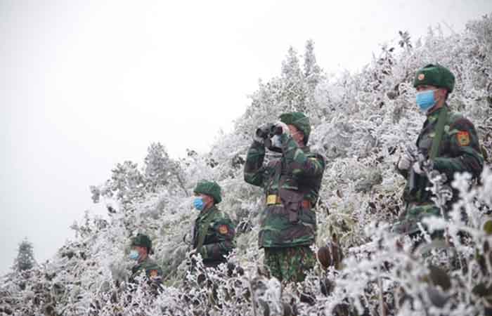 Bộ đồ chống lại cái lạnh mùa đồng cho các chiến sĩ biên phòng