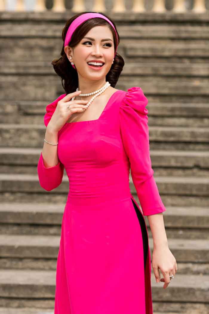 Mẫu áo dài chuẩn phong cách cô ba Sài Gòn