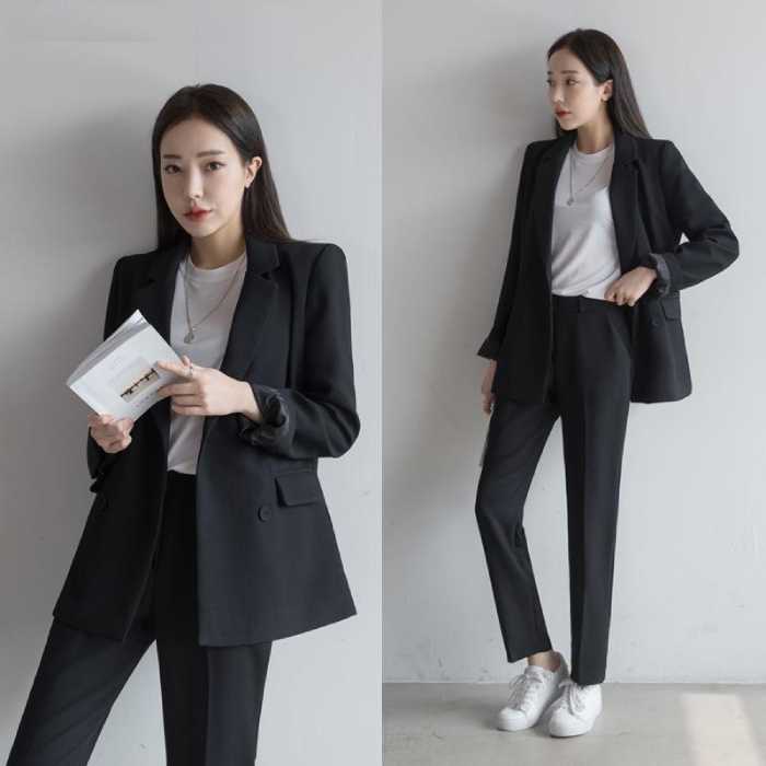 Bộ vest màu đen thanh lịch phong cách công sở Hàn Quốc