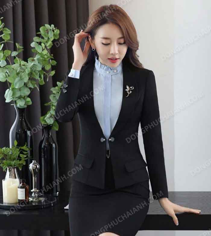 Áo khoác vest sọc đen trắng  Mẫu áo vest nữ công sở thanh lịch