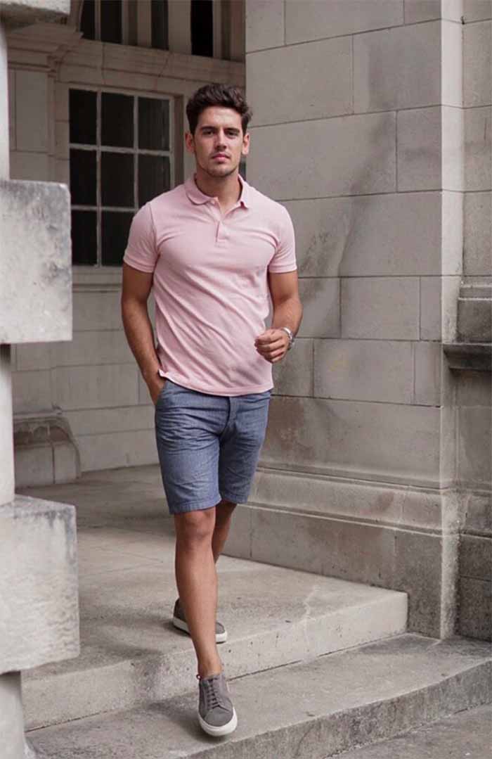 Áo polo hồng kết hợp với quần short