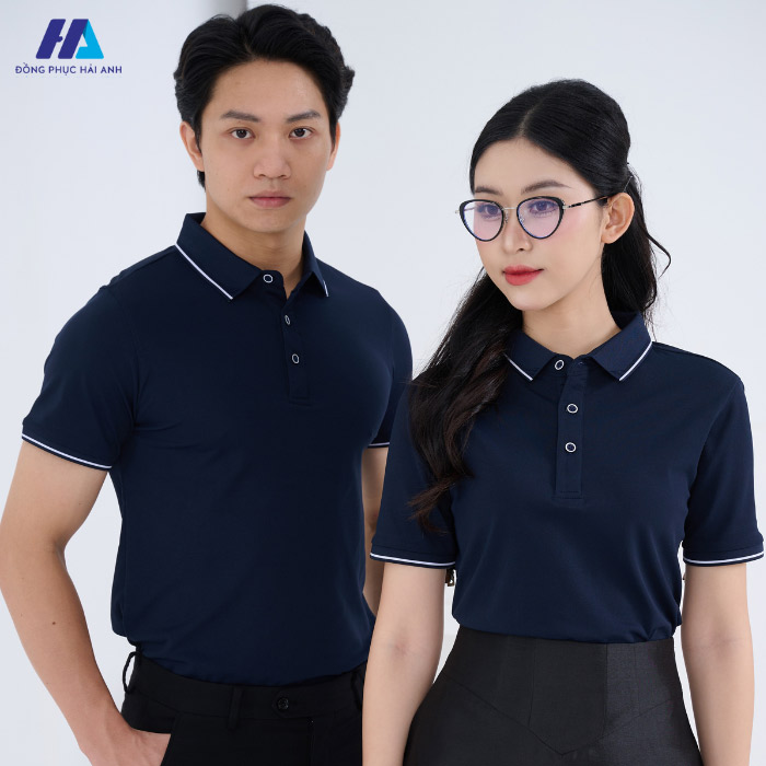 Mẫu áo polo đồng phục công ty màu đen tím than cotton thiết kế đơn giản mà tinh tế