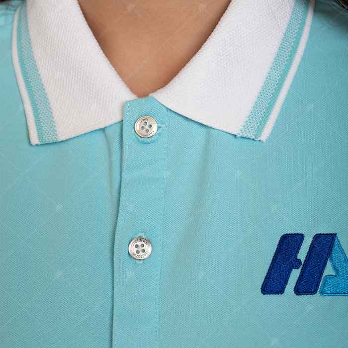 Áo polo xanh nhạt cổ trắng thêu logo