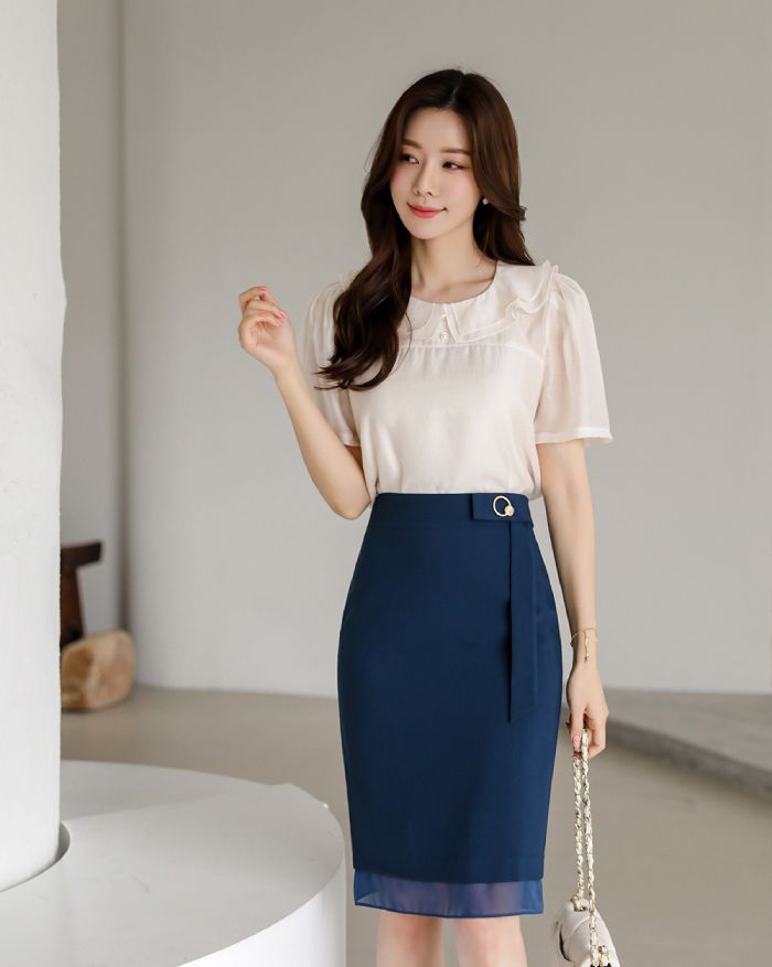 Set trang phục mang phong cách Hàn Quốc được VIETSTYLE may đo theo yêu cầu của khách hàng