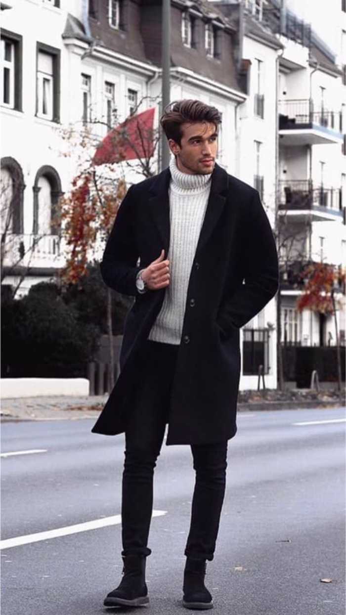 Áo len cổ cao, mix thêm áo măng tô và quần jeans tạo nên set trang phục hoàn hảo cho mùa đông lạnh giá