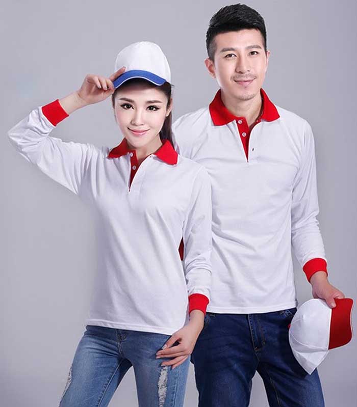 Đồng phục công nhân có cổ và tay màu đỏ tạo điểm thu hút cho áo