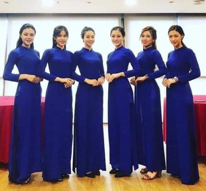 Thời trang Phương Thảo luôn ưu tiên may các mẫu áo dài truyền thống Việt Nam cho các doanh nghiệp