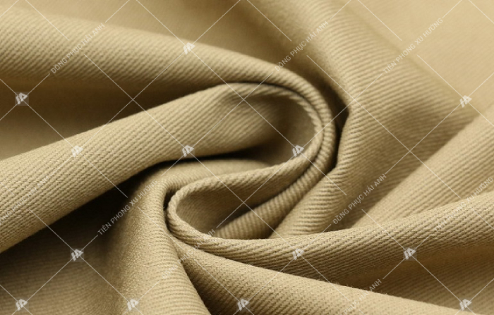 Lựa chọn chất liệu vải là bước quan trọng khi tạo ra tạp dề đồng phục chất lượng