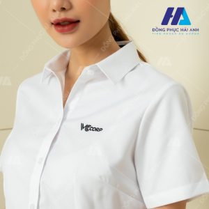 mẫu áo sơ mi nữ đồng phục màu trắng ngắn tay VCCorp