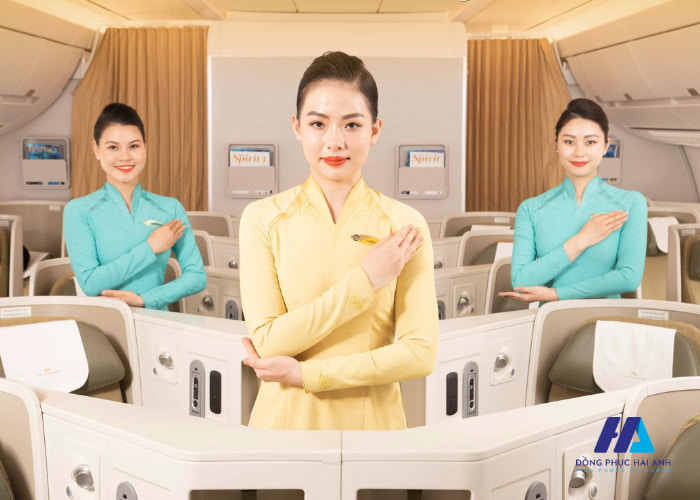 Chất vải lụa satin phù hợp để may áo dài đồng phục Vietnam Airlines