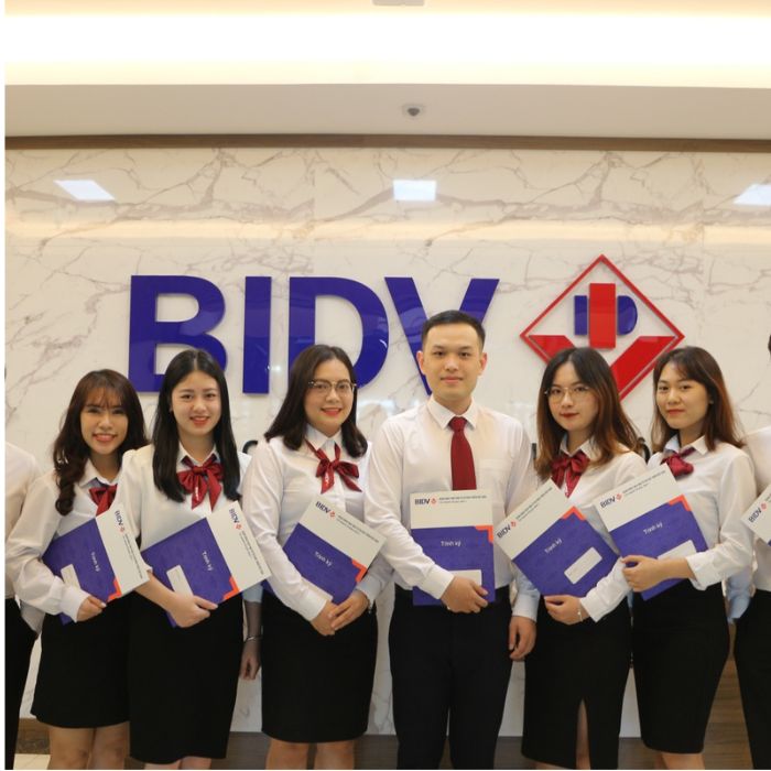 Áo sơ mi trắng đồng phục ngân hàng BIDV