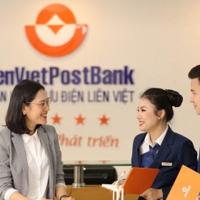 bộ đồng phục ngân hàng Liên Việt thanh lịch, đẳng cấp