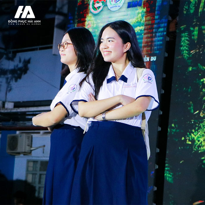 Nguyễn Du giữ được uniform truyền thống cơ bản được đa số các trường THPT Việt Nam sử dụng