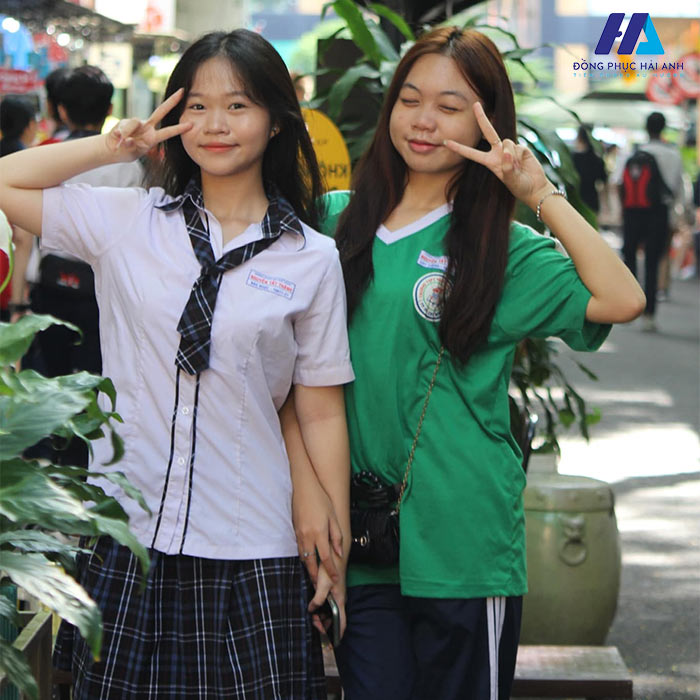 Đồng phục THPT Nguyễn Tất Thành với thiết kế trẻ trung và gây ấn tượng