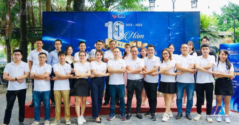 Feedback đồng phục công ty tnhh giải pháp công nghệ UHC Việt Nam- Đồng phục Hải Anh