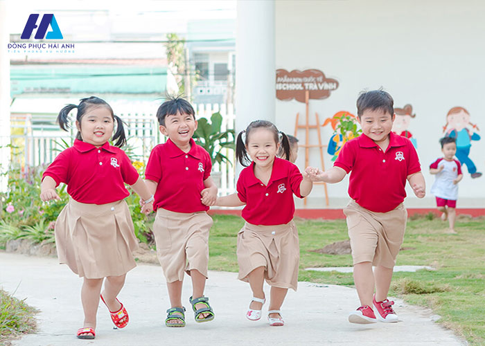 Những điểm cần chú ý khi đặt may đồng phục iSchool 