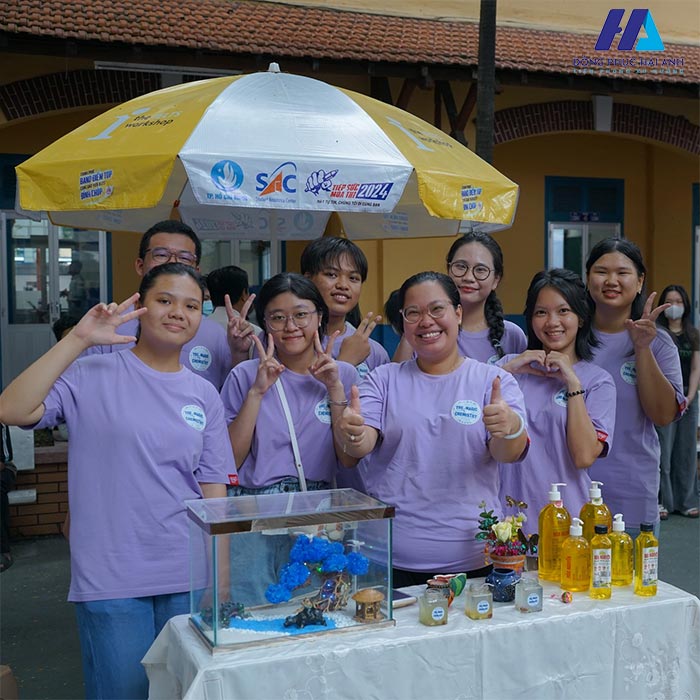 áo thun đồng phục câu lạc bộ hóa học của học sinh trường Trần Khai Nguyên