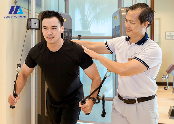 Trẻ trung và hiện đại với mẫu áo polo PT Gym Sheraton 