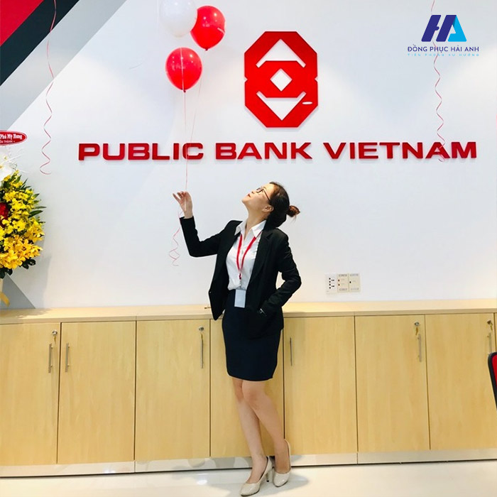 Lịch sự và sang trọng với mẫu đồng phục ngân hàng Public Bank Vietnam 