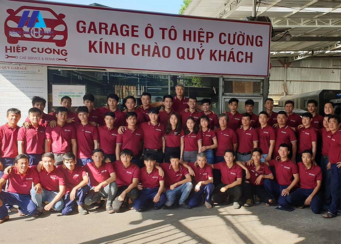 Đồng phục Garage ô tô Hiệp Cường hiện đại và chuyên nghiệp 