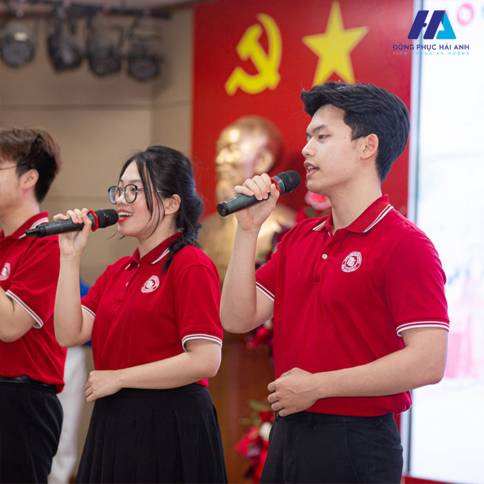 Logo trường Đại học Ngoại Thương mới có thiết kế đơn giản, nổi bật và dễ gây ấn tượng