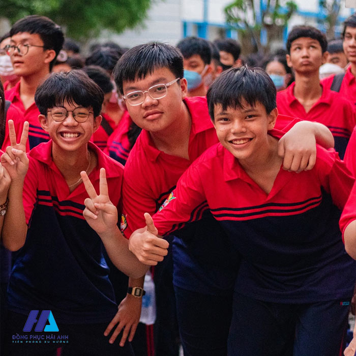Mẫu đồng phục thể dục bùi thị xuân năng động và trẻ trung