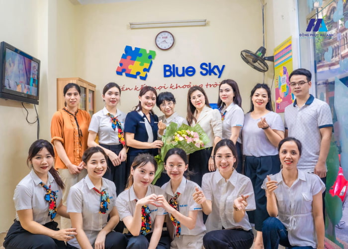 Hải Anh lựa chọn chất vải Airy Silk cao cấp để may áo sơ mi Blue Sky