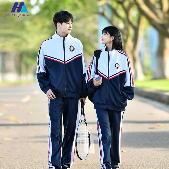Trang bị áo khoác học sinh miền bắc hay miền nào đều nói lên sự quan tâm của nhà trường với các em học sinh