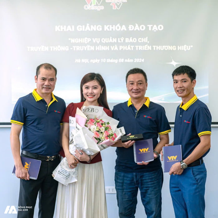 Feedback về mẫu áo đồng phục trường Cao đẳng Truyền hình VTV College