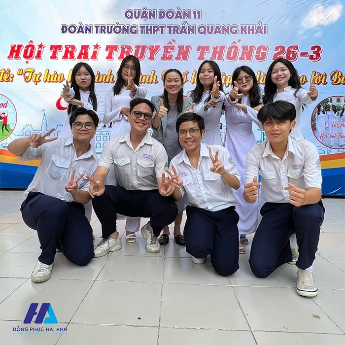 Cách thiết lập đồng phục có thể xoá nhoà khoảng cách giàu - nghèo giữa các học sinh