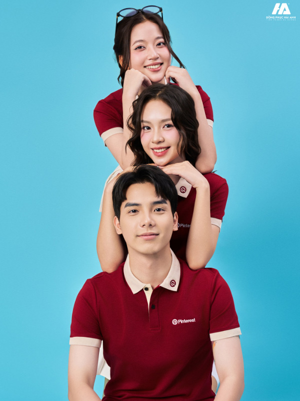 Áo đồng phục công ty Ultimate màu đỏ đô phối màu be